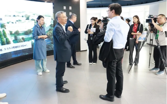 美在华跨国企业高层代表一行到访我院
