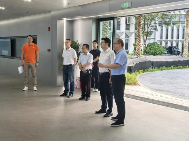 两江新区管委会调研我院