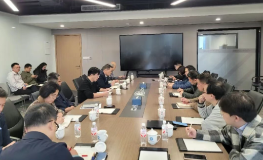 明月湖实验室召开轻量化材料等四个方向团队负责人座谈会