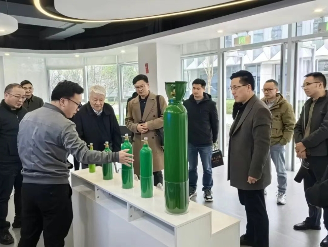中国科学院院士姚建铨到我院调研