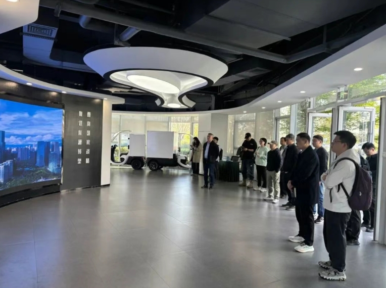云南锡铟实验室赴我院洽谈 共探合作发展新路径