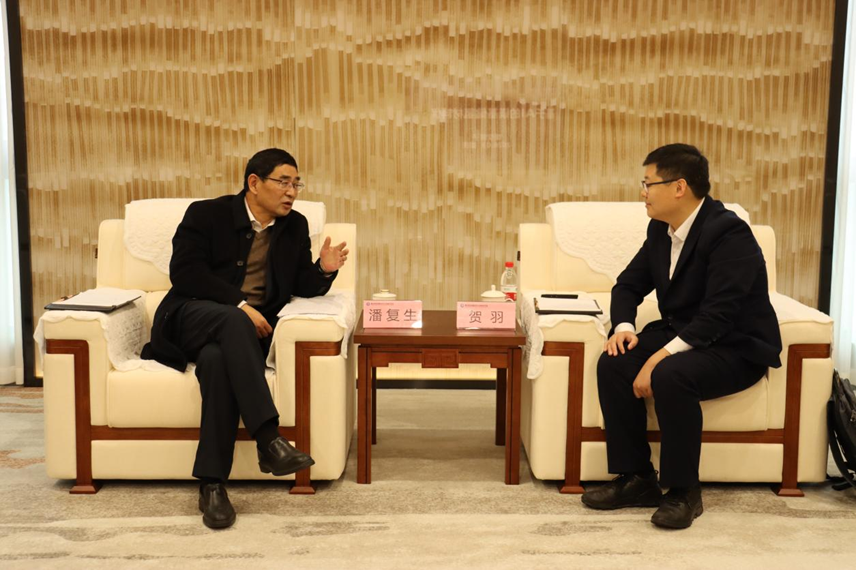 潘复生院士会见国仪量子董事长贺羽一行